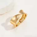 Goldene unregelmäßige Welle offene Armspange Metall Finish moderne Mode Handgelenk Schmuck - Stil G / Gold