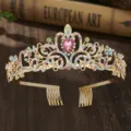 Nahaufnahme Detail einer goldenen Krone mit bunten Strasssteinen für festliche Anlässe. - Goldene Krone (Gold + Bunte Strasssteine)
