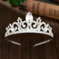 Zilveren kristallen kroon diadeem voor meisjes kinderen verjaardag feest haar accessoires. - H-119 zilverwit