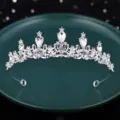 Kristallen tiara voor meisjes, glinsterende strass haaraccessoires voor feest en verjaardag. - H-135 zilverwit