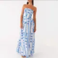 Elegant white and blue Mediterranean print strapless maxi dress for summer parties - M / Blue