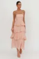 Élégante robe midi rose bustier à volants superposés en tissu texturé pour l'été - Rose Lotus