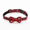 Collier pour animal de compagnie flocon de neige rouge noir carreaux avec nœud papillon. - M / Sans Cloche 1.5x26-37cm / Rouge