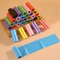 Sacchetti colorati e resistenti per deiezioni canine in rotoli per una facile pulizia dei rifiuti - 15 Pezzi/Rotolo / Tinta Unita