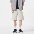 Pantalón corto cargo informal para hombre en beige, corte recto holgado, ideal para verano. - 28 / Bottoms / Blanco Roto