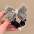 Elastico per capelli in maglia con perle, elastico grigio soffice per capelli da donna e ragazza. - K9-1# Fiocco Perla Elastico / Grigio