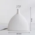 Witte minimalistische keramische vaas afmetingen 19 cm hoogte en 18,5 cm breedte - Waaier / Wit