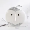 Vase en céramique blanc avec visage abstrait peint à la main et dimensions - Grand (15x15.5cm)