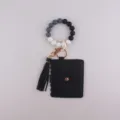 Porte-clés bracelet en perles de silicone avec étui à cartes en cuir noir et gland - Noir