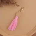 Böhmischer Holzblumen Quasten Schlüsselanhänger mit rosa Baumwollfaden für Taschen Dekoration. - Rosa