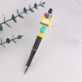 DIY Perlen Kugelschreiber mit süßem Buntstift Silikon Topper und bunten Perlen für kreative Geschenke - Crayon Shin-chan Schachbrett