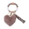 Portachiavi con bracciale di perle in silicone, cuore di peluche e nappa leopardata. - Marrone Talpa Scuro