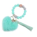 Silikon Perlen Armband Schlüsselanhänger mit Plüsch Herz und PU Quaste in Mintgrün. - Grün