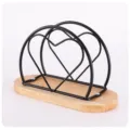 Porte-serviettes en fil de fer et bois créatif, support de mouchoirs de table en cœur. - En forme de cœur noir avec base en bois
