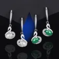 S925 Sterling Silber lange Schwan Ohrringe mit naturgrünem Achat und weißem Chalcedon. - Stil 11