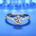 S925 Sterling Silber verstellbarer Moissanit Ring mit funkelnden kleinen Zirkoniasteinen. - 1 ct / Stil 4 (Gedrehte Sechser-Krappenfassung Pflaster)