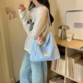 Sac cabas en toile à pois bleu clair sac à bandoulière décontracté avec charmant pendentif - Avec Pendentif / Bleu