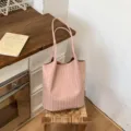 Pink woven leather shoulder tote bag, stylish large capacity commute chic bucket handbag. - No Pendant / Pink