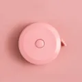 Grazioso mini metro a nastro rosa, flessibile metro retrattile in plastica da 1.5m per uso. - Rotondo rosa nordico