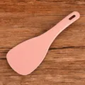Cuillère à riz antiadhésive rose en plastique ustensile de cuisine pour le foyer pratique - Rose Nordique / Sac OPP