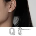 Sterlingsilber Mikro-Pavé Diamant Buchstabe Q Ohrstecker, minimalistischer Alltagsschmuck. - Buchstabe Q / 925er Silber