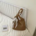 Bolso de hombro tejido de verano bolso de paja marrón con detalle de cinta de encaje variante - Caqui con cinta