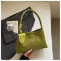Retro green woven shoulder bag stylish PU leather underarm handbag for women casual daily use - Green