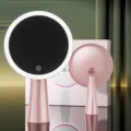 Desktop LED makeup mirror with ring fill light, pink vanity mirror for daily desktop use. - 3 Brightness Levels / Rose Pink