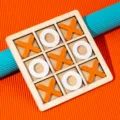 Houten Tic Tac Toe Bordspel Interactief Desktop Vechtspel voor Kinderen en Familie. - Oranje en Wit