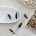 Handmade glass grape pendants for DIY jewelry making, cute purple bead charm necklace accessories. - Grapes