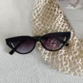 Clásicas gafas de sol ojo de gato negras para mujer, diseño retro de montura pequeña y elegante. - Montura Negra Doble Gris