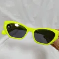 Neon green frame sunglasses retro vintage style eyewear dark lenses summer streetwear cool fashion - Transparent Yellow