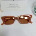 Modische kleine Sonnenbrille mit transparentem Gelb-Rahmen für Damen, retro quadratische Brille. - Gelee Tee