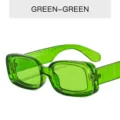 Grüne klobige quadratische Sonnenbrille, modische Retro-Brille mit breiten Bügeln für Damen. - Transparenter Grüner Rahmen Grüne Gläser