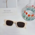Trendige kleine Gelee Sonnenbrille für Damen, retro dicke Rahmen Sonnenbrille für Party und Alltag. - Beige