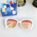 Damen Mode quadratische Sonnenbrille mit weissem dickem Gestell und Verlaufsglaesern. - Weißer Rahmen Rosa Gelb