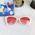 Damen stilvolle quadratische Sonnenbrille mit Farbverlauf Gläsern rosa Rahmen Rahmen Alltag. - Rosa