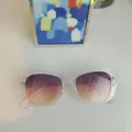 Damen Mode quadratische Sonnenbrille mit klarem Rahmen und Farbverlauf für Alltag. - Transparent Lila Gelbe Linse