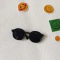 Coole schwarze runde Sonnenbrille für Haustiere, trendiges Hunde Katzen Accessoire. - Schwarz