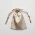 Gouden satijnen koordzakje sieraden geschenk verpakking bruiloft snoep opbergzak - Melkthee Kleur