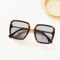 Trendy square tortoiseshell sunglasses for women with gradient lenses, stylish UV400 sun protection. - Leopard Print