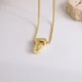 Collier pendentif alphabet lisse en cuivre 18K minimaliste, élégante chaîne de clavicule dorée. - Lettre F