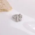 Zilveren koperen micro-ingelegde zirkoon letterring met kralenband ontwerp voor mode sieraden - Letter N