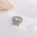 Zilveren kralen letter ring, micro-ingelegde zirkonia koperen mode sieraad variant. - Letter W