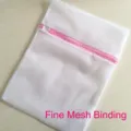 Sac de lavage en maille blanche avec fermeture éclair rose, bordure fine pour vêtements délicats. - 30*40cm / Maille fine avec bordure