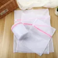Lot de filets de lavage avec fermeture eclair pour vetements delicats et soutien-gorge. - Maille fine avec bordure / 20*30cm