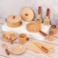Set da cucina giocattolo in legno per bambini, set di pentole e utensili in legno. - Giocattoli da Cucina / Colore legno naturale