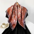 Foulard carré en soie à imprimé cachemire pour femme, style rétro classique, 90x90cm. - D9430 Rouge Orange