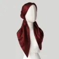 Bordeauxroter Satinkopftuch für Damen, elegantes einfarbiges Hijab quadratisches Tuch. - Schwarz