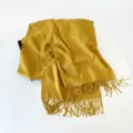 Sciarpa invernale tinta unita giallo senape con frange, scialle lungo caldo cashmere. - Giallo Curcuma